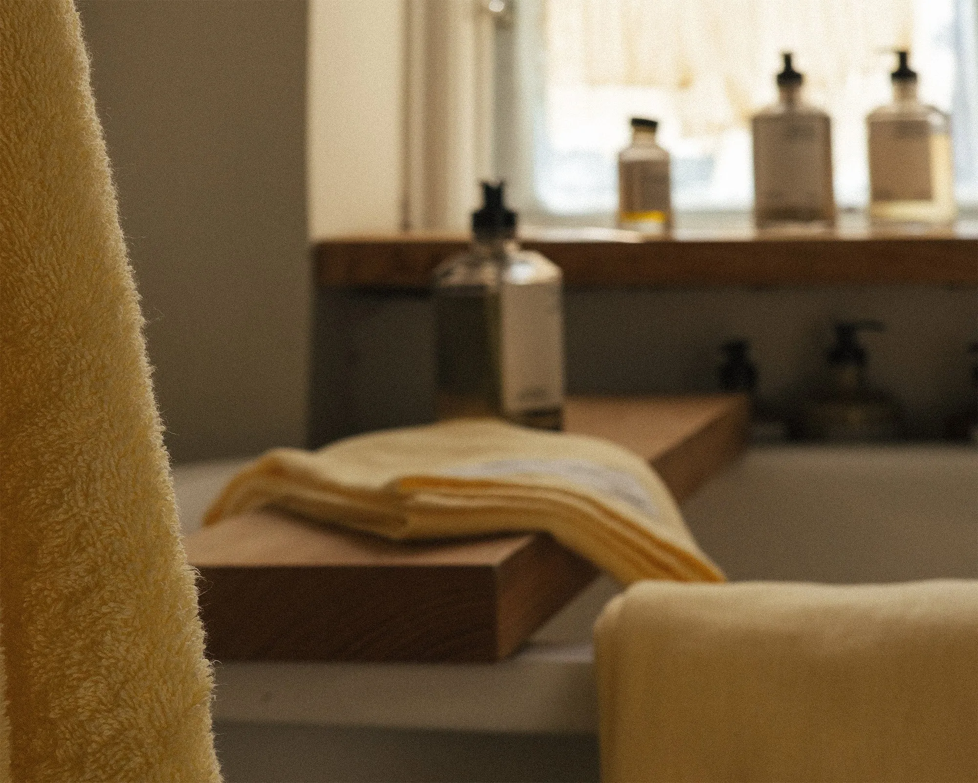 Light Towel | Pale Yellow | Bath Sheet