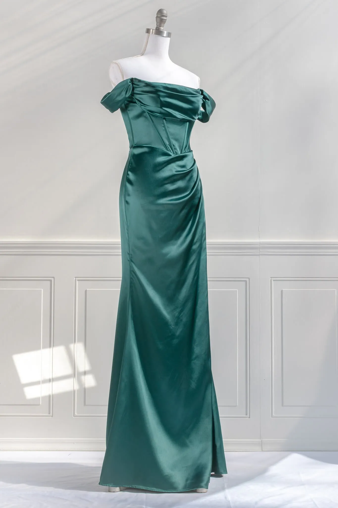 Venus de Milo Dress - Emerald Green